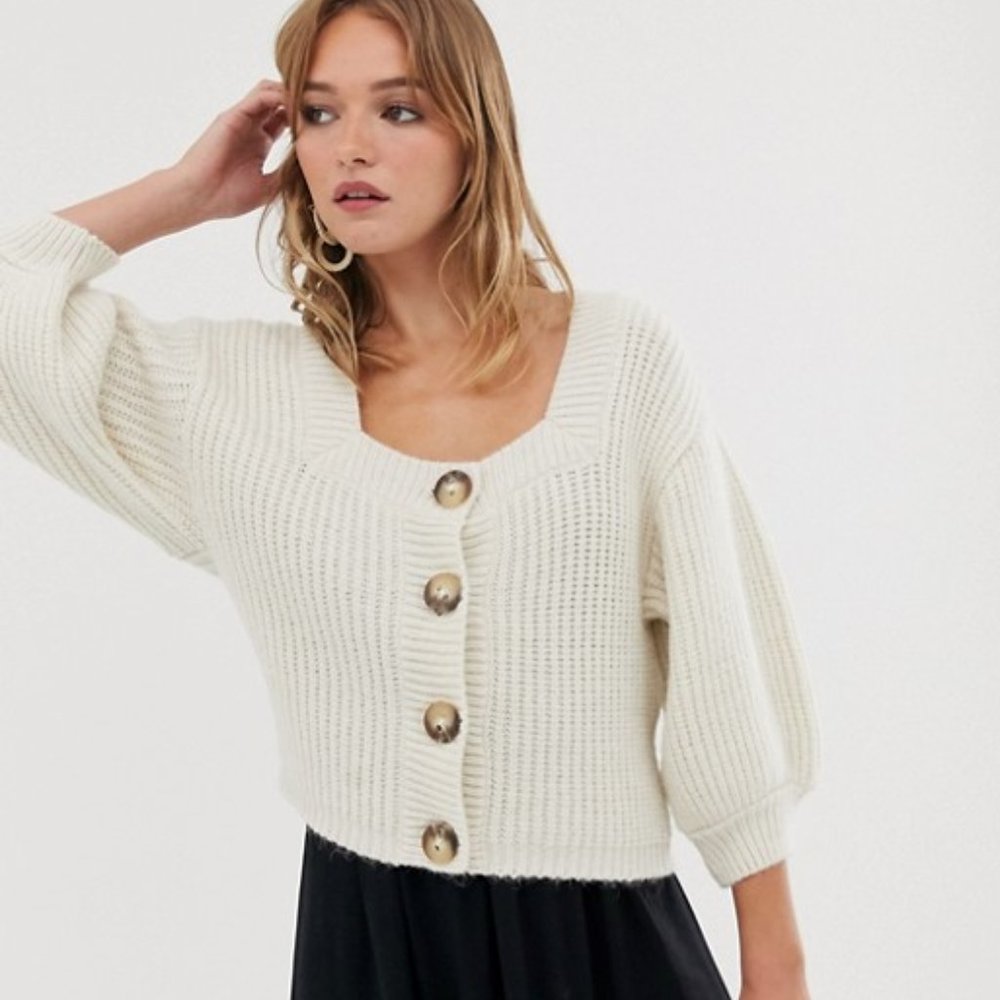 ASOS  Square Neck Bulk Knit Cardigan T08